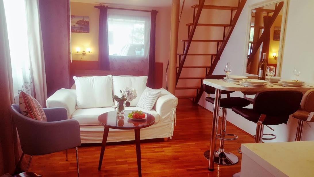 Studio Apartman Meli Διαμέρισμα Πόρετς Εξωτερικό φωτογραφία