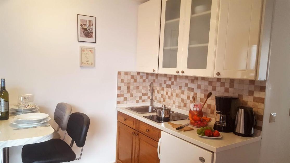 Studio Apartman Meli Διαμέρισμα Πόρετς Εξωτερικό φωτογραφία
